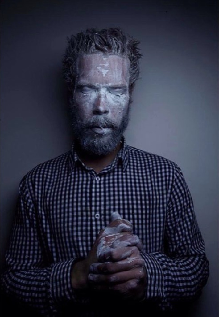 Portrait authentique de l'artiste peintre Monsieur Jamin (Benjamin Borvon) dans son atelier